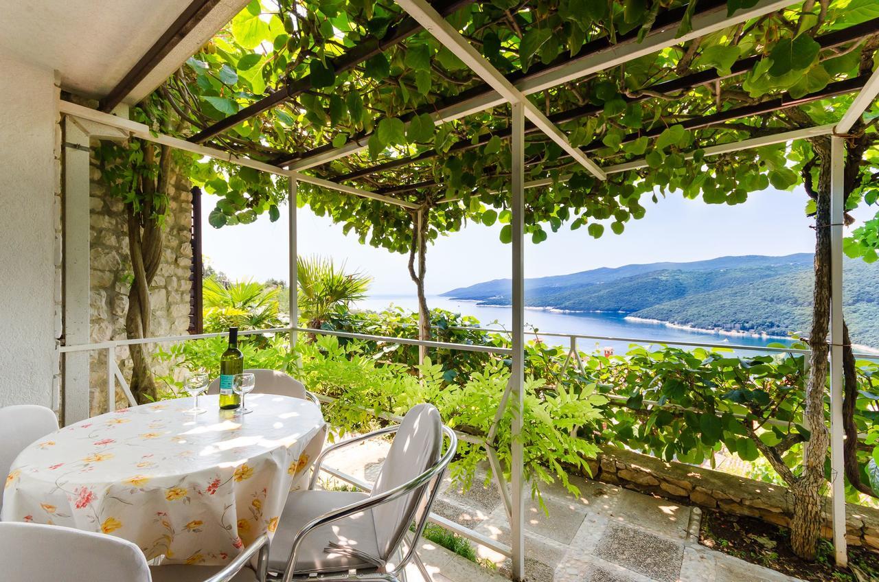 Apartments Mandica Рабац Екстер'єр фото