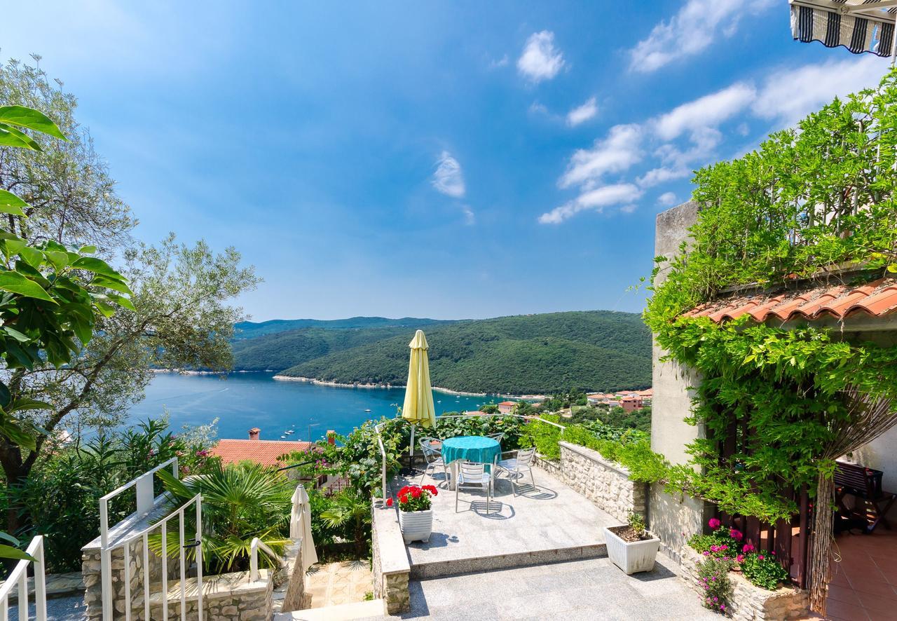 Apartments Mandica Рабац Екстер'єр фото